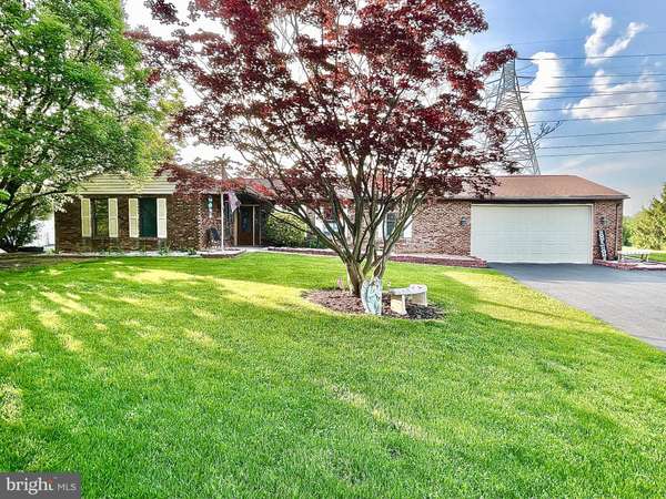 1441 FARMHOUSE LN, Middletown, PA 17057