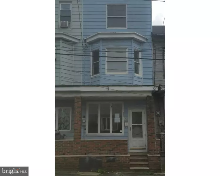 202 W PINE ST, Mahanoy City, PA 17948