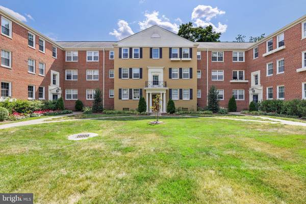 6717 W WAKEFIELD DR #C2, Alexandria, VA 22307