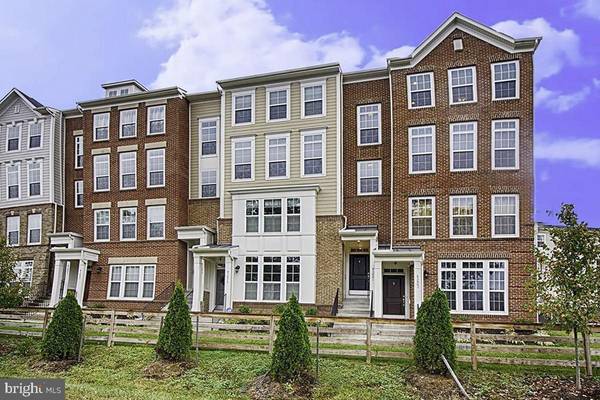 43479 TOWN GATE SQ, Chantilly, VA 20152