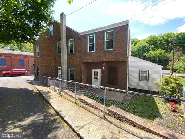 Pottsville, PA 17901,314 FRONT ST