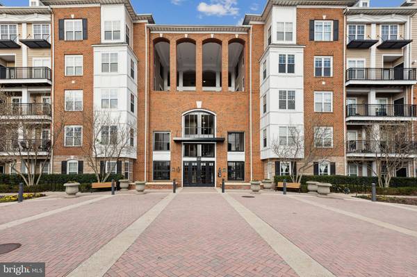 501 HUNGERFORD DR #212, Rockville, MD 20850