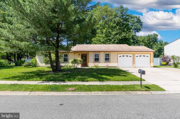 5 QUAIL HOLLOW DR, Westampton, NJ 08060