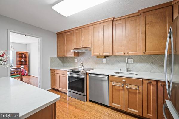 205 YOAKUM PKWY #1407, Alexandria, VA 22304