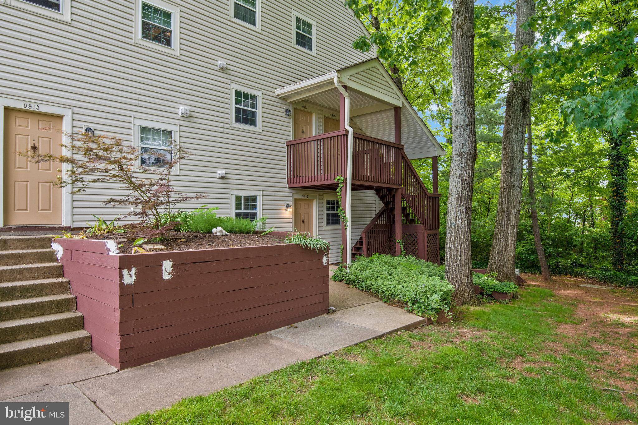 9915 SUGARWOOD LN, Manassas, VA 20110