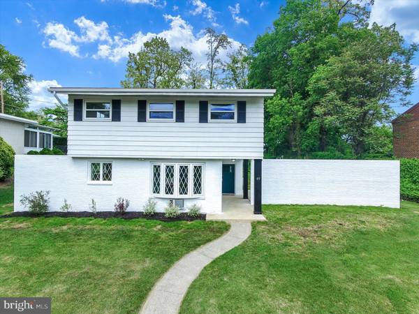 49 CAMPBELL PL, Camp Hill, PA 17011