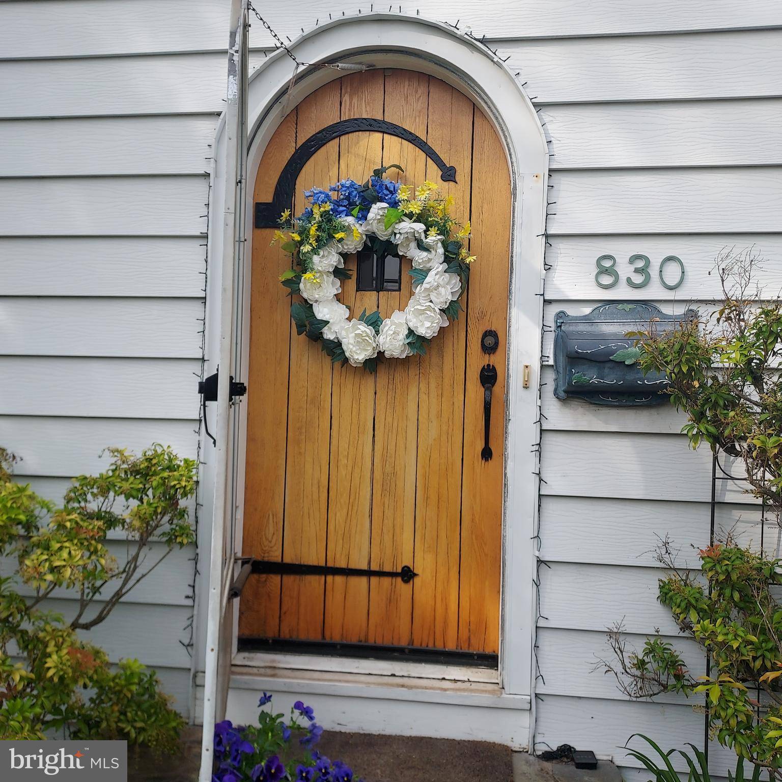 Hamilton, NJ 08610,830 SCHILLER AVE