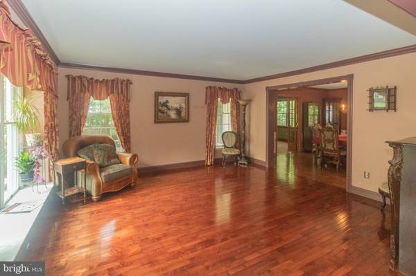 Westampton, NJ 08060,10 LAUREL TREE DR