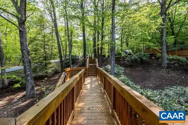 Wintergreen, VA 22967,733 LAURELWOOD CONDOS