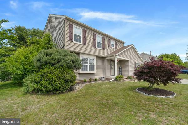 12 PLUTO DR, Sewell, NJ 08080