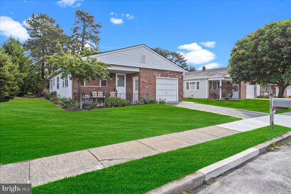 12 DAWN WAY, Toms River, NJ 08757