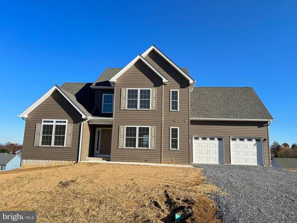 374 SPYGLASS DR, Martinsburg, WV 25403