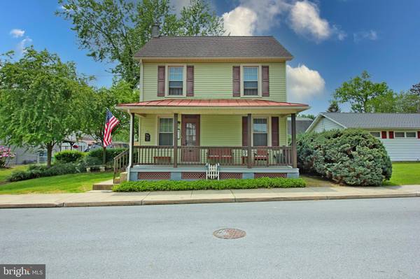 112 LEAMAN ST, Lititz, PA 17543