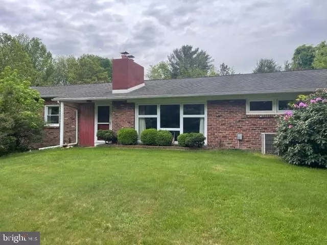 1 DARE LN, Sewell, NJ 08080