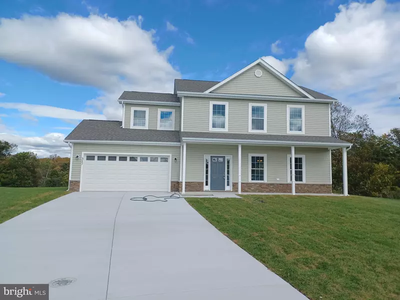 317 EQUINOX WAY EAST, Martinsburg, WV 25401