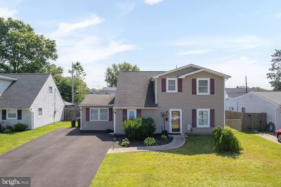 40 NOBLEWOOD LN, Levittown, PA 19054