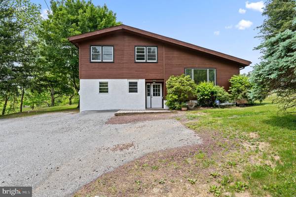 293 VALLEYBROOK RD, Glen Mills, PA 19342