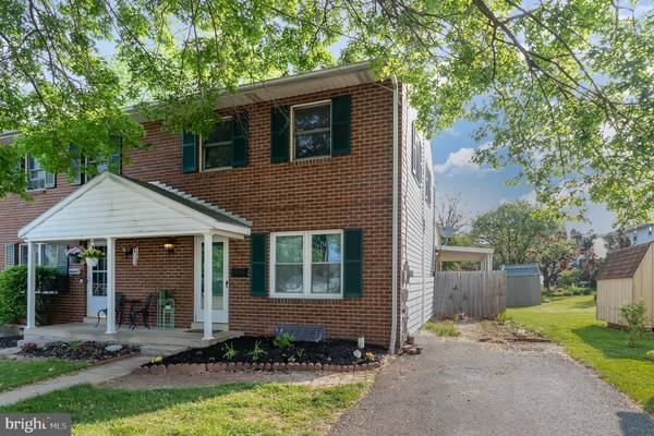 829 S LOCUST ST, Elizabethtown, PA 17022