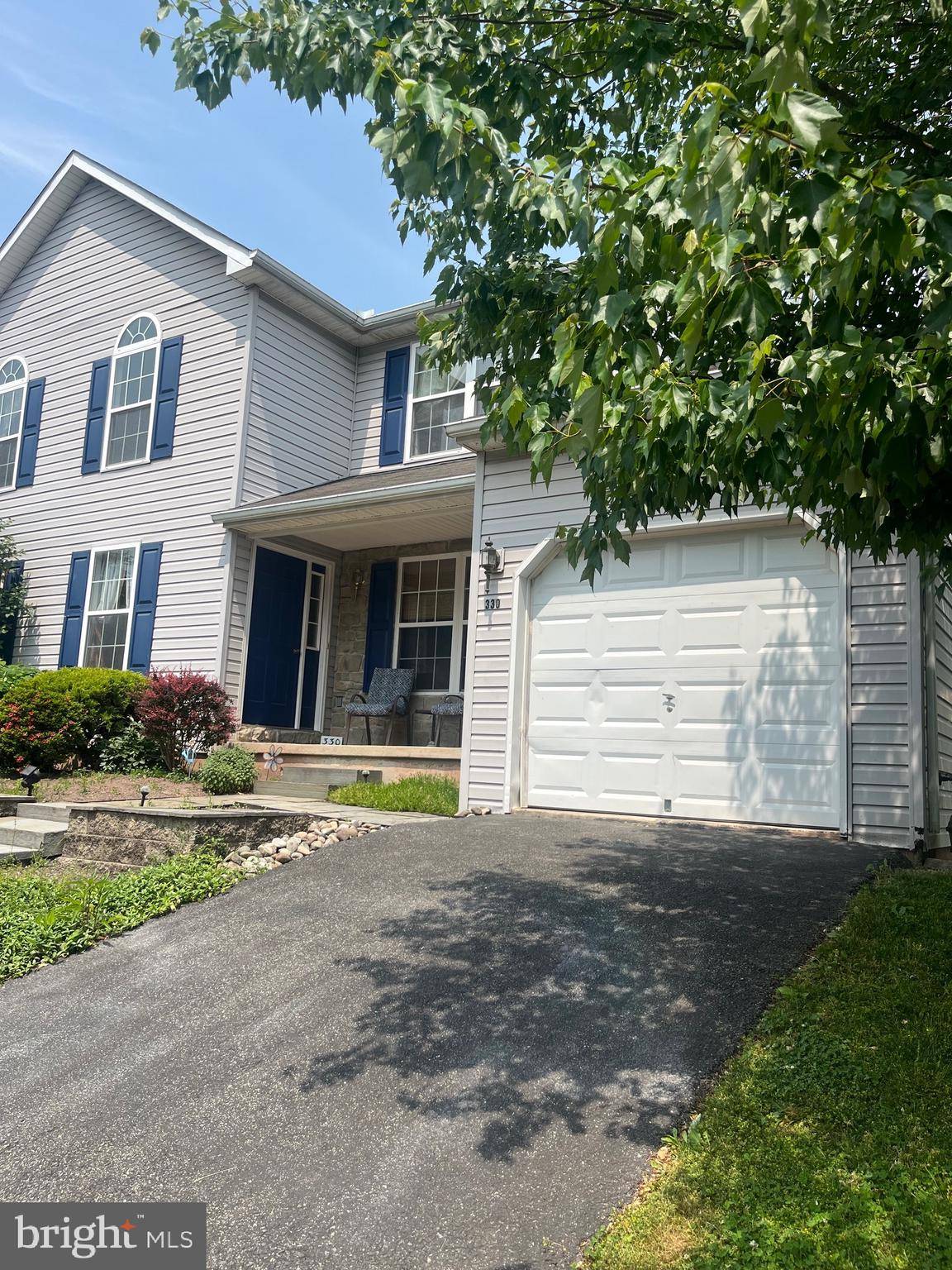 Pennsburg, PA 18073,330 SHIRLEY LN