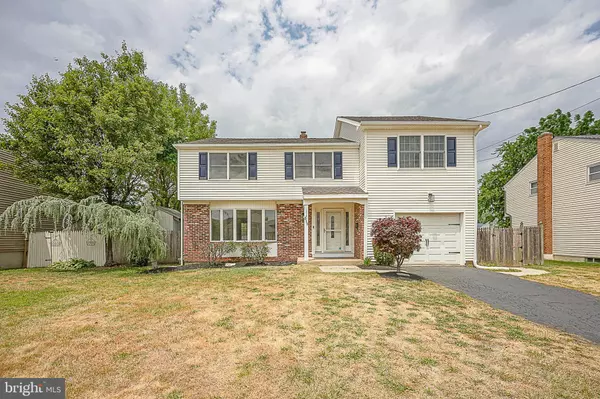 315 MONROE AVE, Edgewater Park, NJ 08010