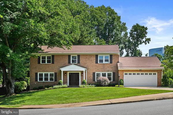 7729 FALSTAFF RD, Mclean, VA 22102