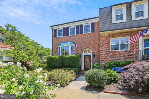 6340 GOLF COURSE SQ, Alexandria, VA 22307