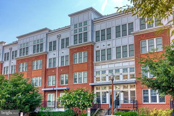 1418 N RHODES ST #B114, Arlington, VA 22209