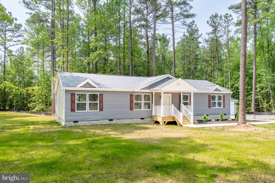 1055 EASTHAM RD, Bumpass, VA 23024