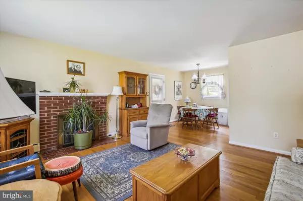 Alexandria, VA 22309,5001 POLE RD