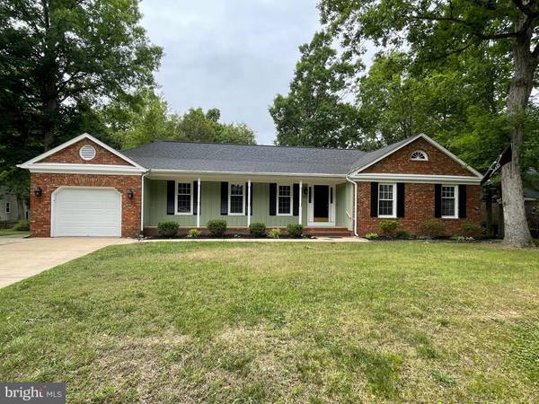 10 SANFORD CIR, Fredericksburg, VA 22407