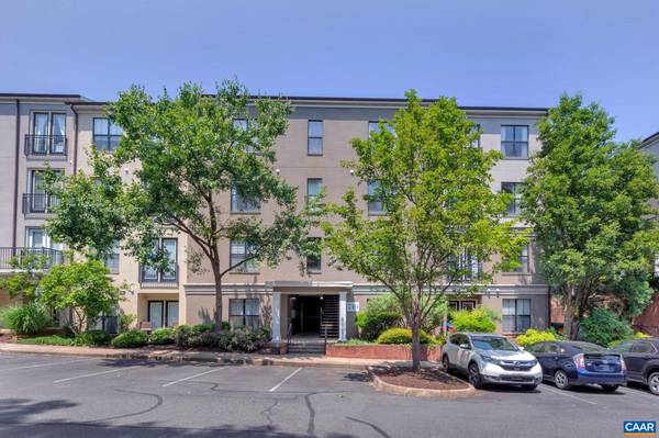 740 WALKER SQ #4B, Charlottesville, VA 22903