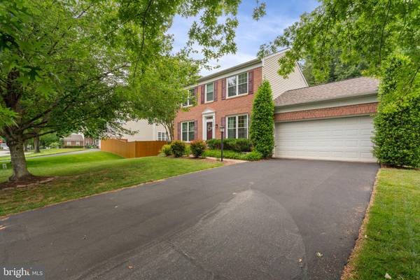 Woodbridge, VA 22193,5800 BIRCH WHITE CT