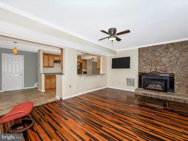 Harpers Ferry, WV 25425,16 GINGERBREAD LN