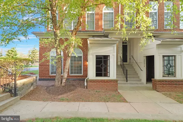 Fairfax, VA 22033,4483-A BEACON GROVE CIR #809A