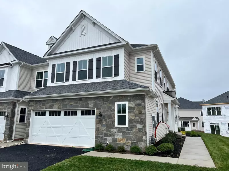 2 PARRY WAY, Warminster, PA 18974