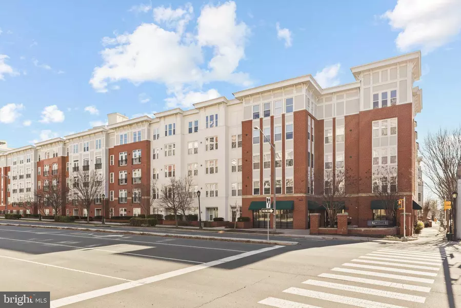 2655 PROSPERITY AVE #412, Fairfax, VA 22031