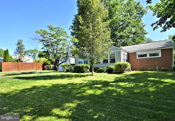 23 MULBERRY LN, Plymouth Meeting, PA 19462