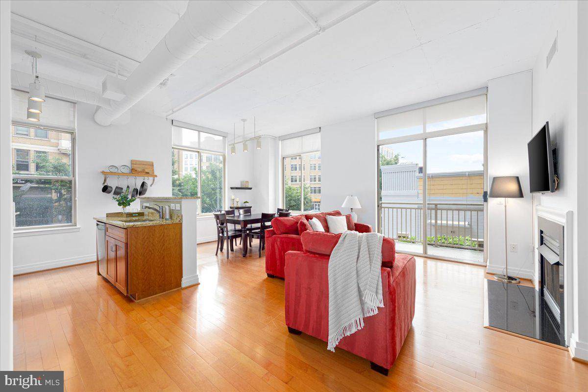 Arlington, VA 22201,1205 N GARFIELD ST #208