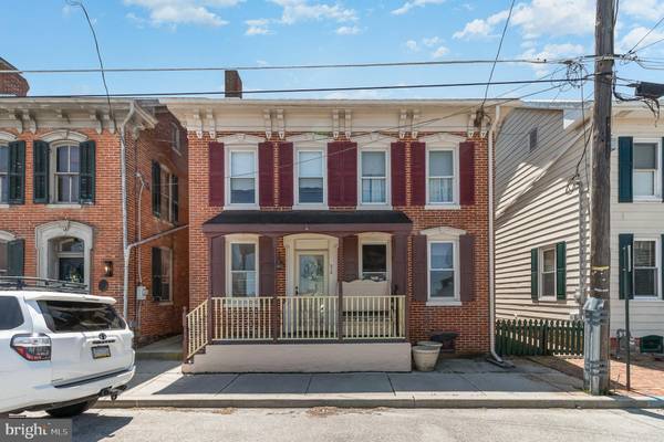 310 LOCUST ST, East Berlin, PA 17316