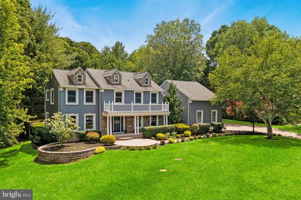 11 ORCHARD HILL DR, Manalapan, NJ 07726