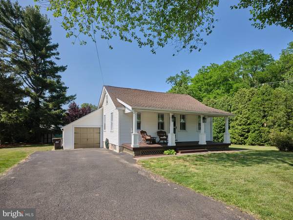 966 BIG OAK RD, Yardley, PA 19067