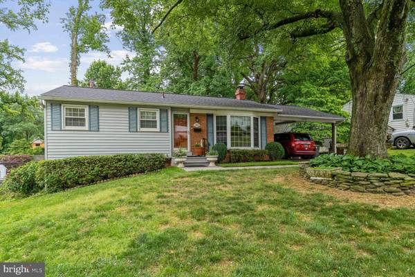 7721 FISHER DR, Falls Church, VA 22043