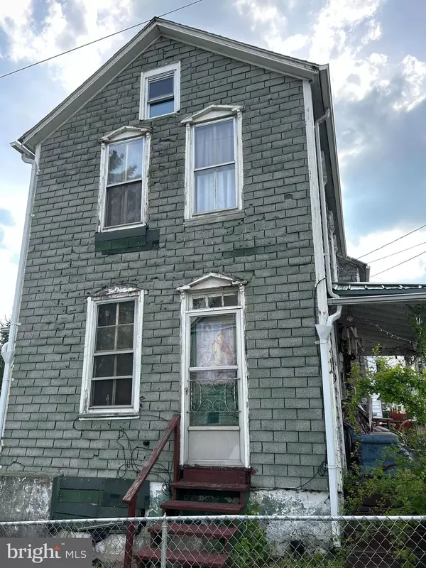 Lykens, PA 17048,421 WALNUT ST