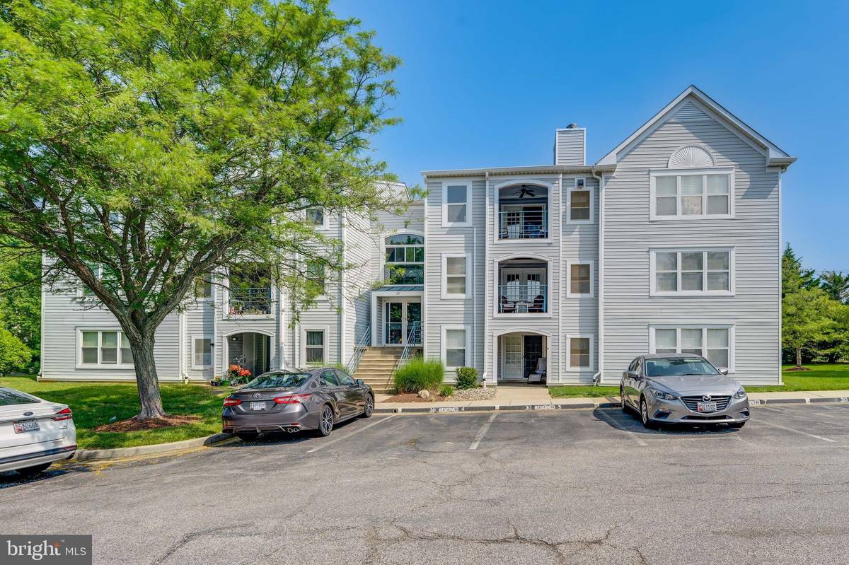 Annapolis, MD 21403,30-H GREYSTONE CT #H