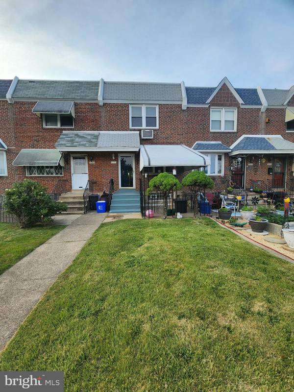 3251 HOLME AVE, Philadelphia, PA 19114