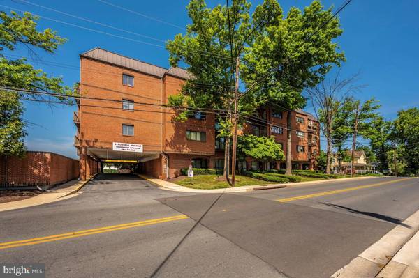 8 RUSSELL AVE #409, Gaithersburg, MD 20877