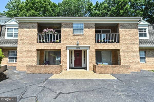 5800 COVE LANDING RD #302, Burke, VA 22015