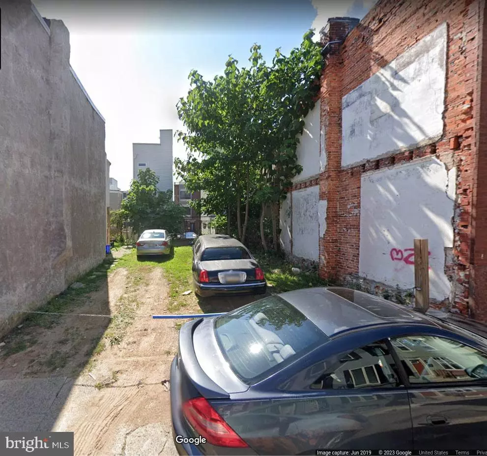 Philadelphia, PA 19121,1442 N HOLLYWOOD ST