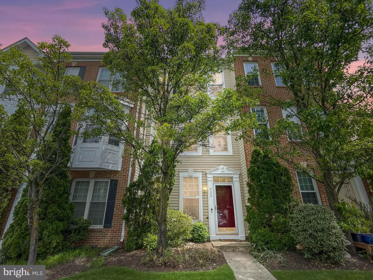 Alexandria, VA 22304,932 HARRISON CIR