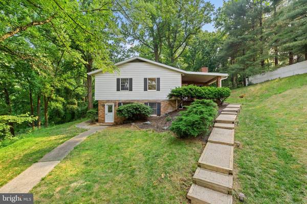 Ellicott City, MD 21043,8458 ROLLING RIDGE CT